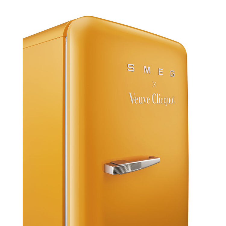 Frigider 50' Style Smeg & Veuve Cliquot FAB28RDYVC5